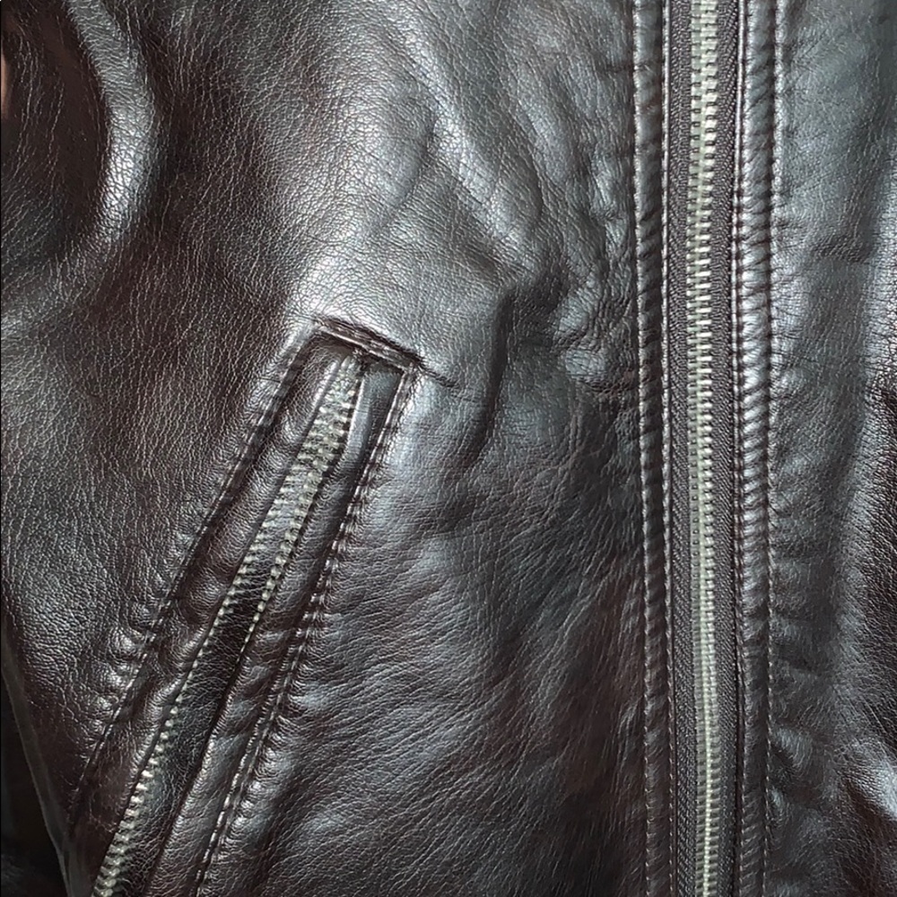Leather jacket - Picture 3 of 5